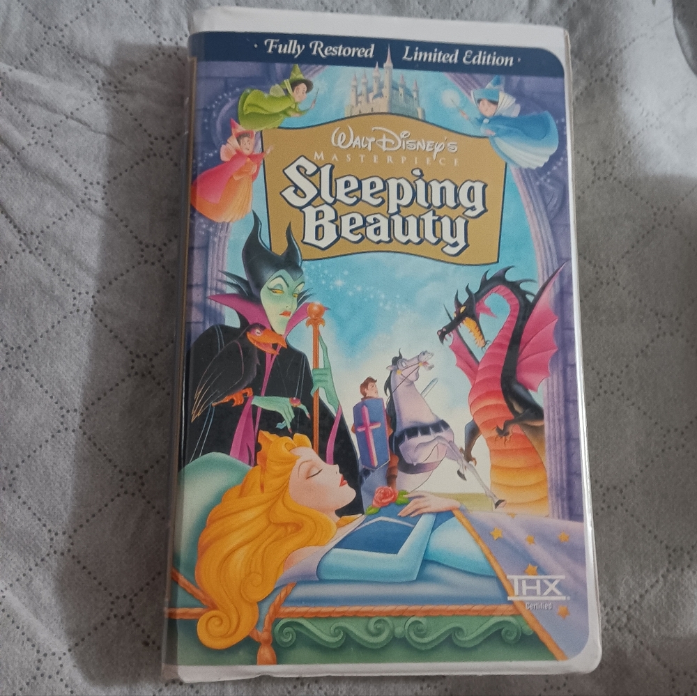 Disneys SLEEPING BEAUTY ..VHS 9511